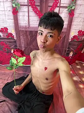 Snapshot of MaxiWildd chatting on February 2026 12:57:01 PM MaxiWildd online show from February 2026 12:57:01 PM