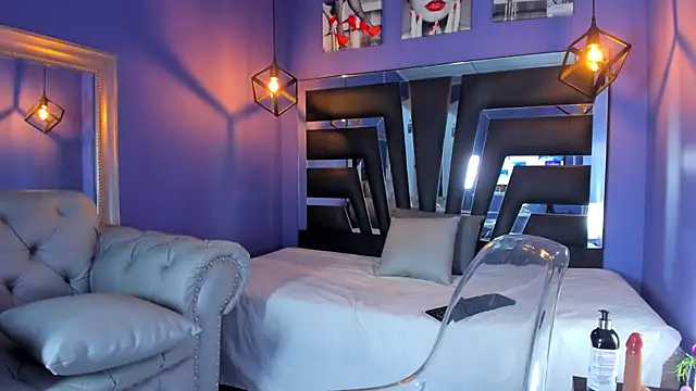 anne-brown13 online show from October 2025 07:14:01 PM