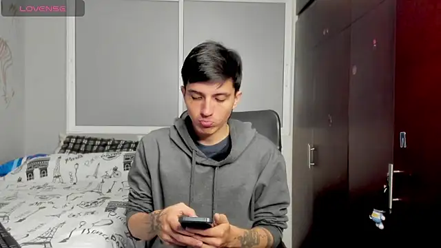 Noxx starkK online show from November 2025 01:30:02 AM