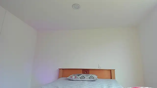 SusanClarck online show from December 2025 02:00:01 PM