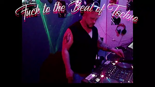 Snapshot of Wir2002Paar chatting on March 2026 01:55:01 AM Wir2002Paar online show from March 2026 01:55:01 AM