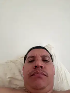 michael877675 online show from September 2025 02:21:01 PM