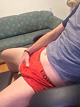 Snapshot of G-boy40 chatting on October 2025 01:17:01 PM G-boy40 online show from October 2025 01:17:01 PM