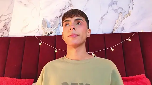 PrincePoppy online show from September 2025 08:35:01 PM