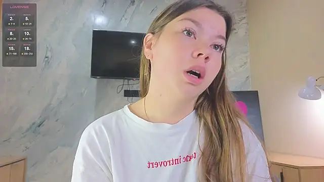 Snapshot of miss_bubbles_ chatting on October 2025 12:30:01 AM miss bubbles online show from October 2025 12:30:01 AM