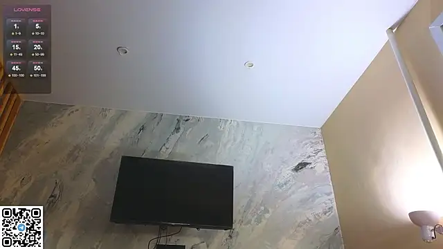 Snapshot of miss_bubbles_ chatting on November 2025 12:35:02 AM miss bubbles online show from November 2025 12:35:02 AM