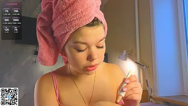 Snapshot of miss_bubbles_ chatting on November 2025 02:09:01 AM miss bubbles online show from November 2025 02:09:01 AM