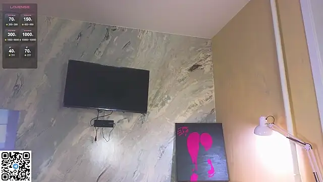 Snapshot of miss_bubbles_ chatting on November 2025 12:27:01 AM miss bubbles online show from November 2025 12:27:01 AM