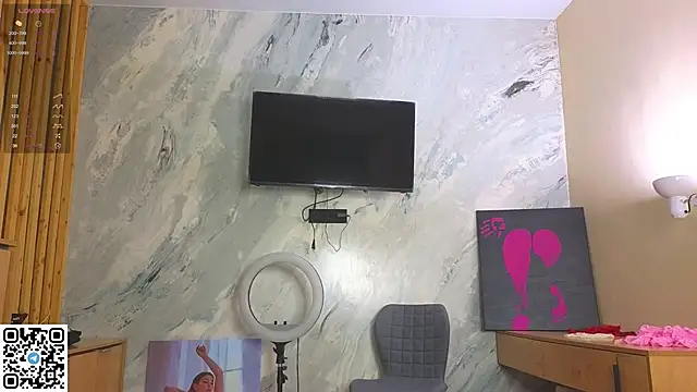 Snapshot of miss_bubbles_ chatting on November 2025 12:42:01 AM miss bubbles online show from November 2025 12:42:01 AM