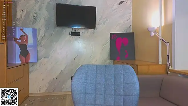 Snapshot of miss_bubbles_ chatting on December 2025 12:49:02 AM miss bubbles online show from December 2025 12:49:02 AM