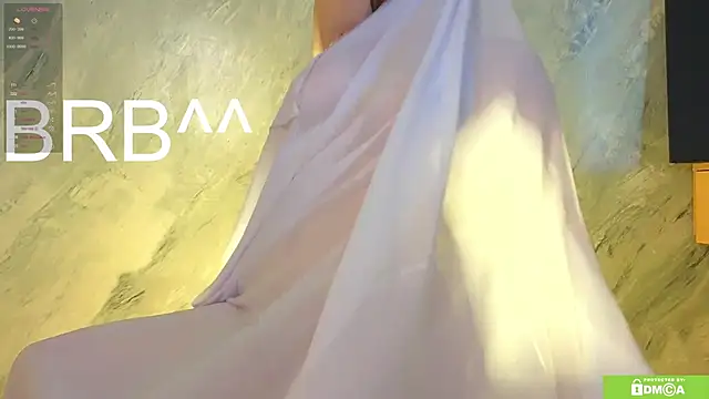 Snapshot of miss_bubbles_ chatting on February 2026 12:25:01 AM miss bubbles online show from February 2026 12:25:01 AM