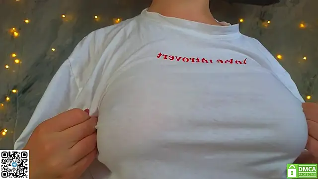 Snapshot of miss_bubbles_ chatting on July 2026 01:22:01 AM miss bubbles online show from July 2026 01:22:01 AM