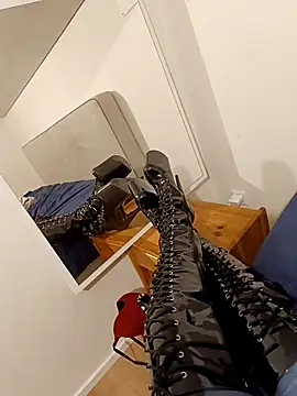 Teafeet online show from February 2026 04:34:02 PM