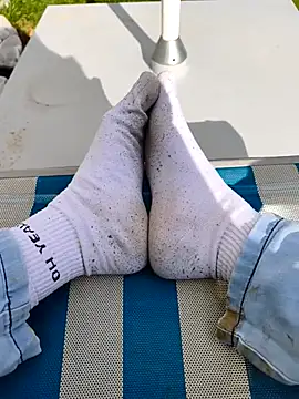 Teafeet online show from March 2026 02:01:01 PM