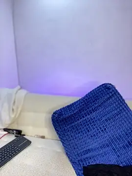 snow doll online show from February 2026 08:01:02 PM