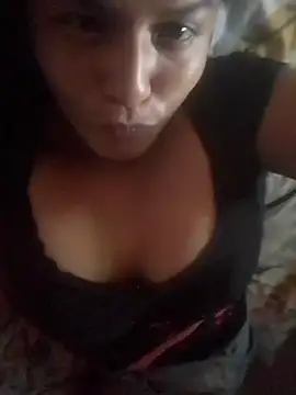 Snapshot of Moro_25 chatting on February 2026 06:07:01 PM Moro 25 online show from February 2026 06:07:01 PM