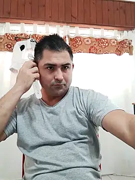 Bradd 32 online show from April 2026 12:11:02 PM