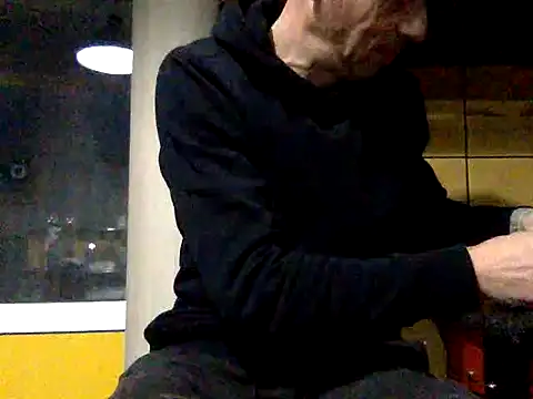 Snapshot of adiluci1 chatting on November 2025 02:59:01 AM adiluci1 online show from November 2025 02:59:01 AM