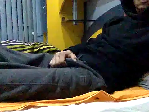 Snapshot of adiluci1 chatting on December 2025 03:45:02 AM adiluci1 online show from December 2025 03:45:02 AM