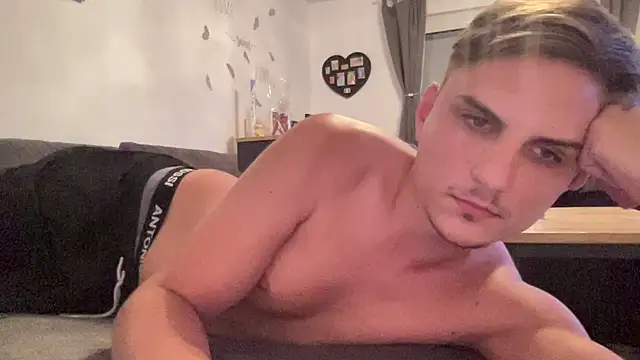 Sweetbooy90 online show from September 2025 03:13:02 PM