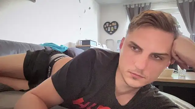 Sweetbooy90 online show from May 2026 07:39:01 AM