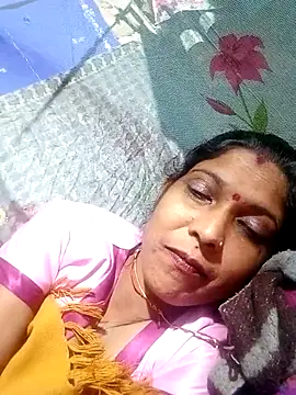 Savita992 online show from November 2025 05:45:03 PM