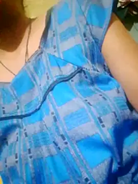 Snapshot of Daisygirl9 chatting on October 2025 03:46:02 PM Daisygirl9 online show from October 2025 03:46:02 PM