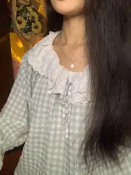 Nhinhi18 online show from November 2025 03:23:01 PM