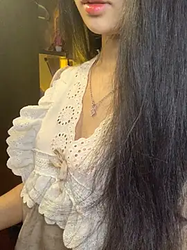 Nhinhi18 online show from April 2026 03:18:02 PM