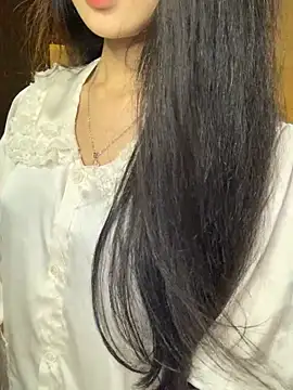Snapshot of Nhinhi18 chatting on June 2026 03:03:02 PM Nhinhi18 online show from June 2026 03:03:02 PM