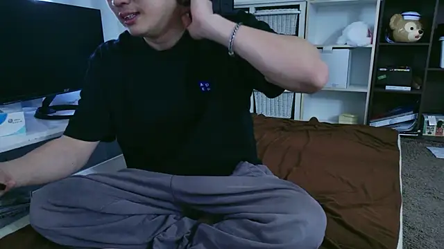 C-4bomb online show from March 2026 02:52:02 AM