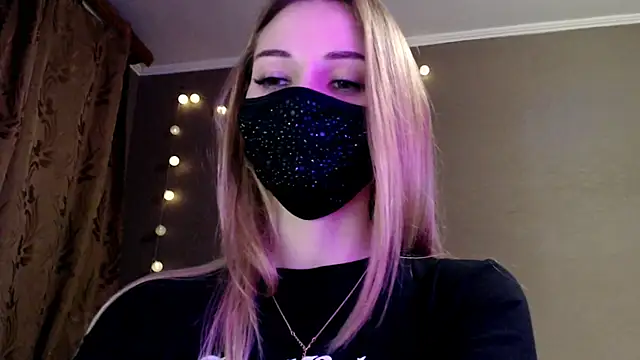 Iris lave online show from February 2026 06:01:01 PM