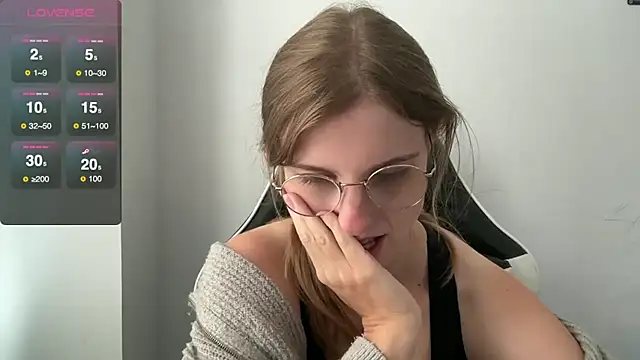 BustyKellyXXX online show from September 2025 08:51:02 AM