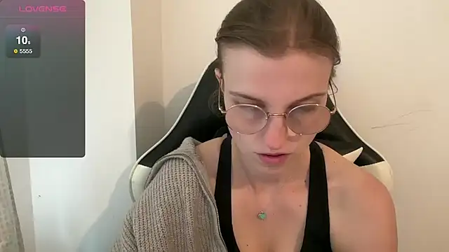 BustyKellyXXX online show from October 2025 09:08:01 AM