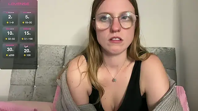 BustyKellyXXX online show from November 2025 07:29:01 PM