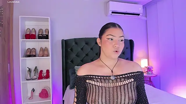 naughty fun room online show from April 2026 11:00:01 PM