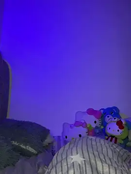 Maddy w online show from October 2025 10:00:01 PM