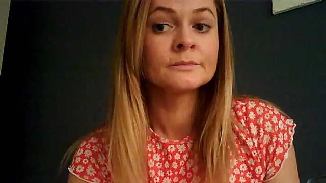 Ginger-bb online show from October 2025 07:41:01 AM