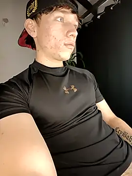 Logan sixxer online show from October 2025 08:42:01 PM