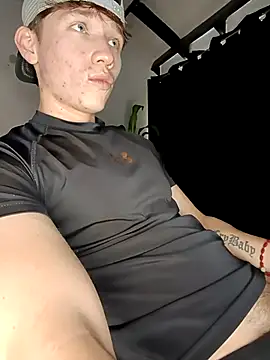 Logan sixxer online show from October 2025 09:37:01 PM