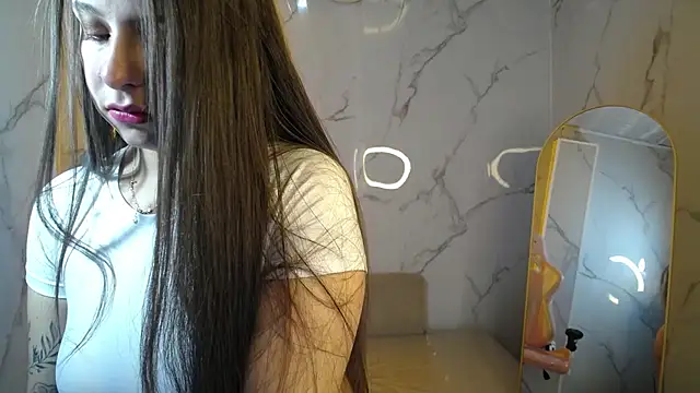 Snapshot of _Mia_sweet_b chatting on October 2025 12:50:01 PM Mia sweet b online show from October 2025 12:50:01 PM