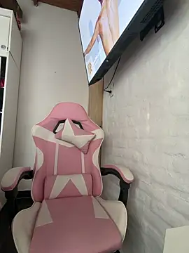 Babylovetiernax online show from April 2026 08:12:02 PM