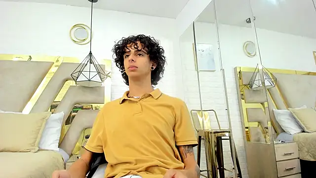 Ibratxandy online show from November 2025 07:08:02 PM