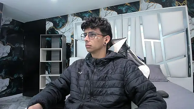 Ibratxandy online show from April 2026 11:57:01 AM