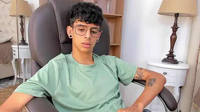 Ibratxandy online show from June 2026 12:08:02 PM