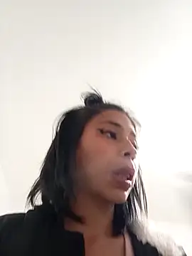 Snapshot of Tendercouple1 chatting on September 2025 07:03:01 PM Tendercouple1 online show from September 2025 07:03:01 PM