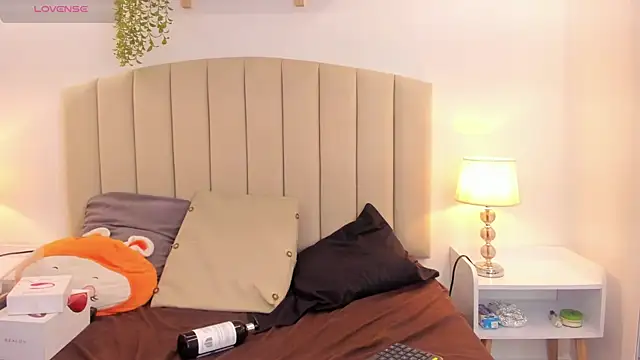 Snapshot of Rachel_Donnelly chatting on October 2025 04:01:02 AM Rachel Donnelly online show from October 2025 04:01:02 AM