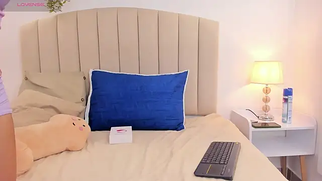 Snapshot of Rachel_Donnelly chatting on November 2025 04:34:01 AM Rachel Donnelly online show from November 2025 04:34:01 AM