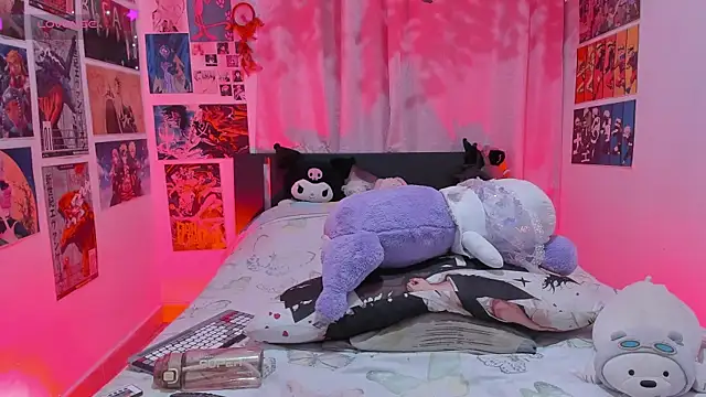 Snapshot of FluffyMelons chatting on February 2026 11:03:02 PM FluffyMelons online show from February 2026 11:03:02 PM