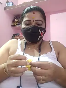 lathikaqueentamil online show from October 2025 05:06:01 AM